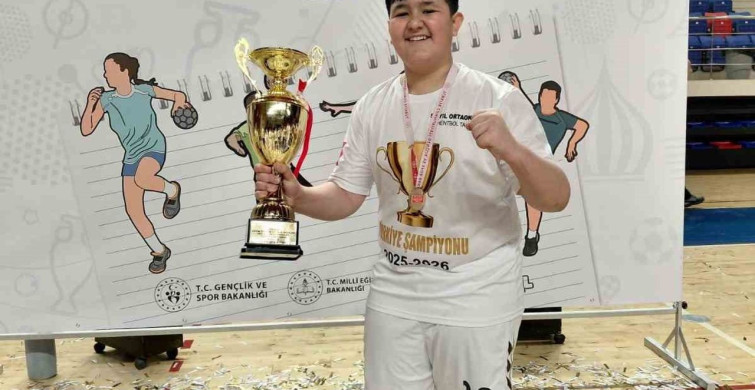 Salihli’nin Yıldızları Hentbol Türkiye Şampiyonu Oldu