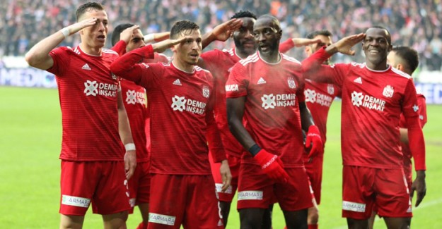 Samassa, Beşiktaş, F.Bahçe Ve Trabzonspor Hakkında Konuştu!