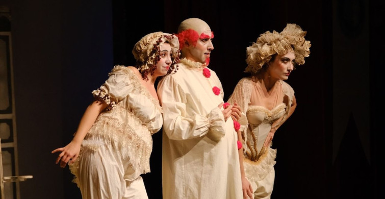 Samsun Devlet Opera ve Balesi 'Doktor Mucize' Operasını Çorum'da Sahneledi