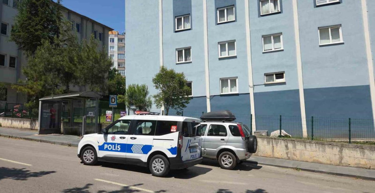 Samsun'da 11 katlı apartmanın 1'inci katından düşen adam yaralandı