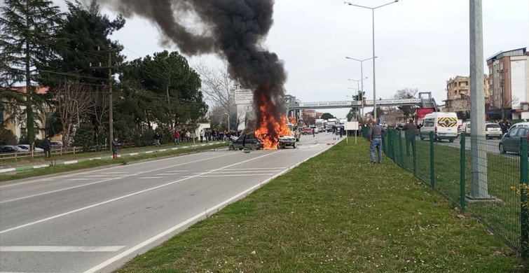 Samsun'da 6 Araçlı Trafik Kazası: 3 Yaralı