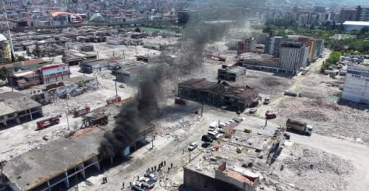 Samsun'da 'Alevkıran' yangın söndürme robotu tatbikatta başarıyla görev yaptı