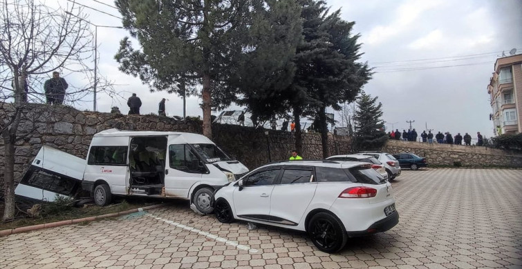 Samsun'da Altı Araçlı Trafik Kazası: 19 Yaralı