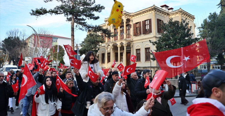 Samsun'da 'Bayrağa Saygı' Yürüyüşü Düzenlendi