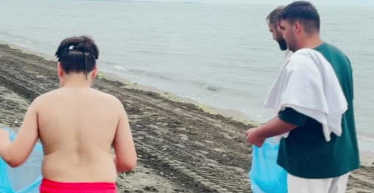 Samsun'da çevre gönüllüleri kirliliğe karşı temizlik yaptı