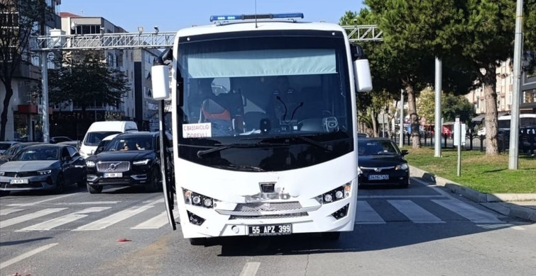 Samsun'da Cezaevi Aracı ve Otomobil Çarpıştı: İki Yaralı