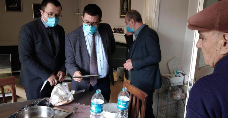 Samsun’da Evi Yanan Ailenin Yardımına Kaymakam Yetişti