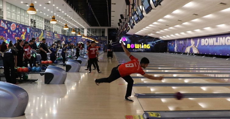 Samsun'da Gençler Türkiye Bowling Şampiyonası Heyecanı