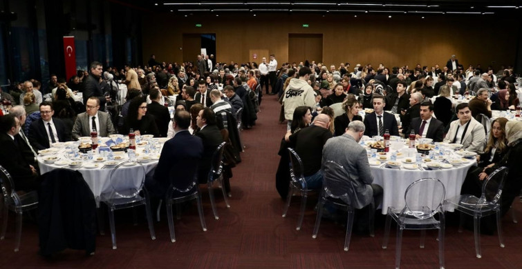 Samsun'da İftar Programı: Adalet Camiası Bir Araya Geldi