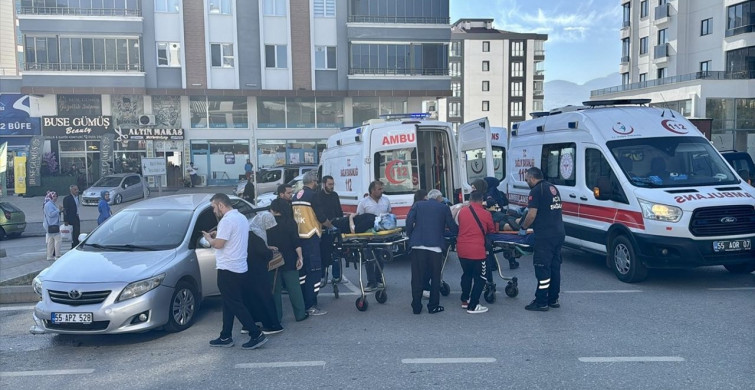 Samsun'da İki Otomobilin Çarpıştığı Kaza: 2 Yaralı