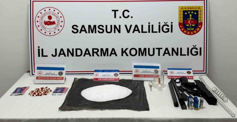 Samsun'da jandarma operasyonda 1 kilo 109 gram metamfetamin ele geçirdi