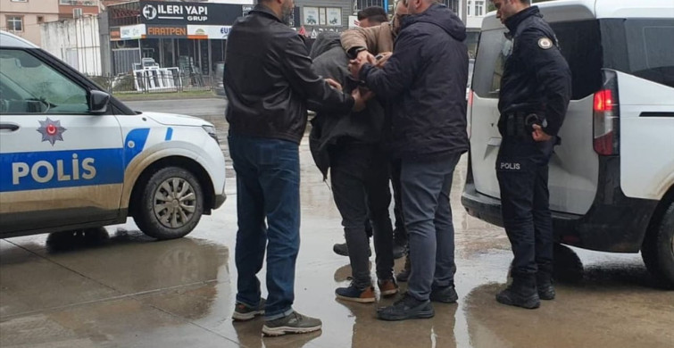 Samsun'da Kız Kardeşini Bıçakla Yaralayan Genç Gözaltına Alındı