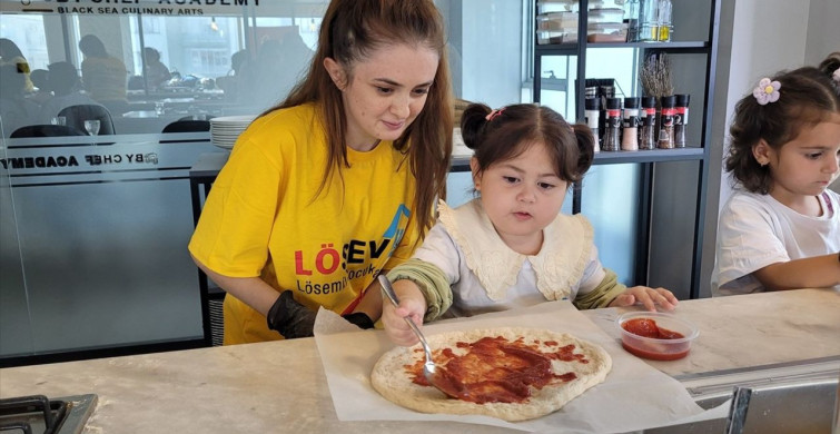 Samsun'da Lösemili Çocuklar İçin Pizza Günü
