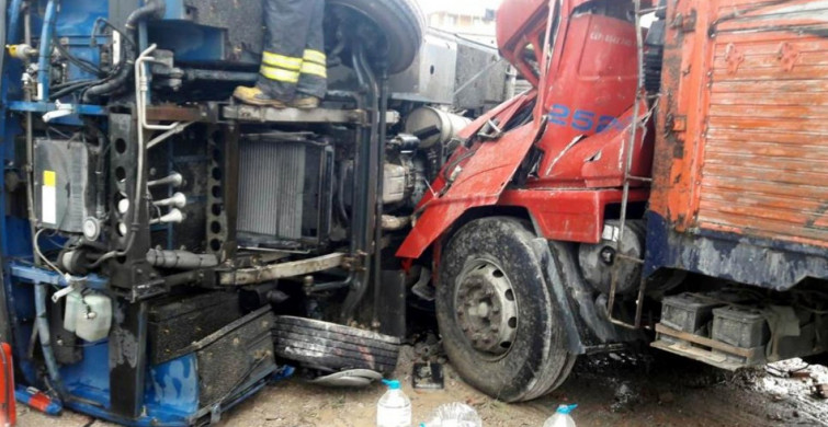Samsun'da Mahkumları Taşıyan Cezaevi Aracı Devrildi