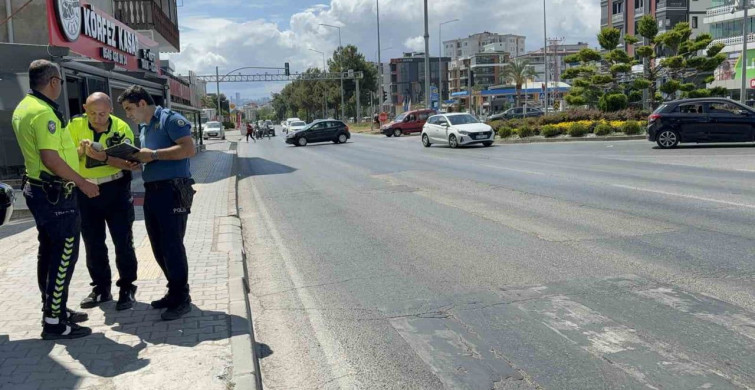 Samsun'da motosiklet devrildi: 2 yaralı