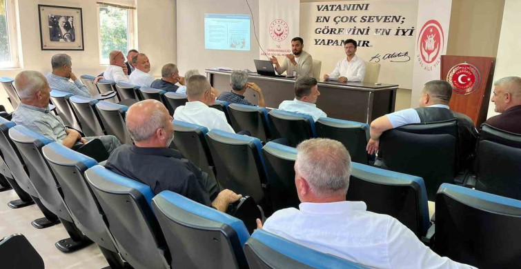 Samsun'da muhtarlara sosyal risk haritası ve aile rehberi eğitimi