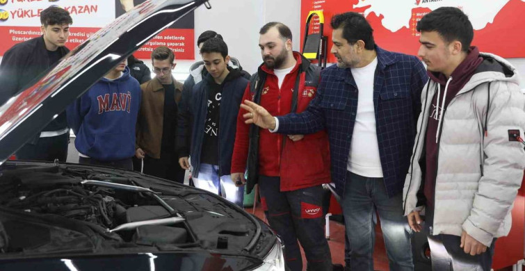 Samsun'da Oto Ekspertiz Kursu ile Gençler Meslek Sahibi Oluyor