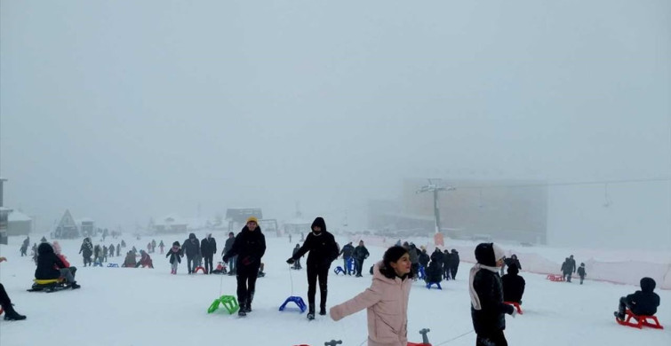 Samsun'da Petek Genç Projesi ile 2.492 Öğrenci Akdağ Kayak Merkezi'ni Keşfetti
