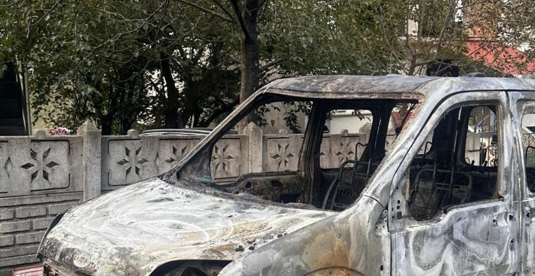 Samsun'da Şehit Babasına Ait Araç Kundaklandı