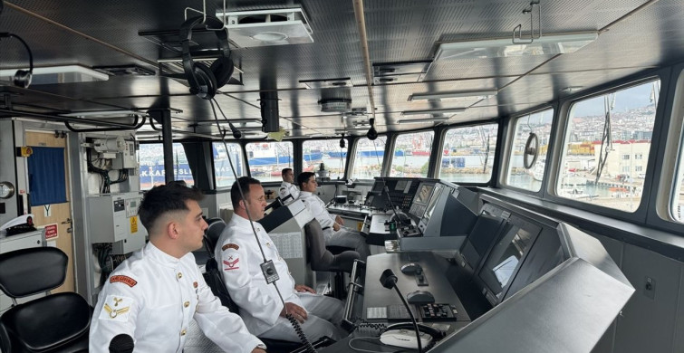 Samsun'da TCSG-Dost Gemisi Vatandaşların Ziyaretine Açıldı