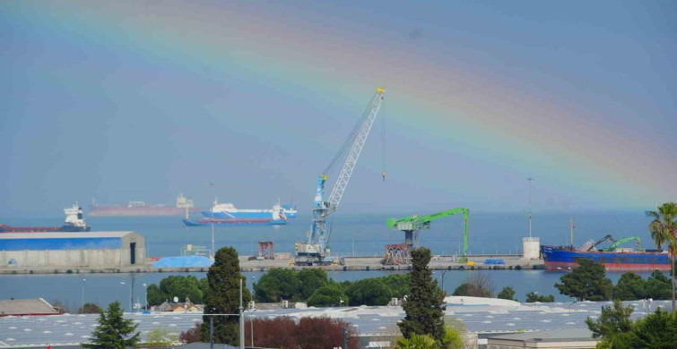 Samsun'da Yağmur Sonrası Gökkuşağı Görsel Şöleni