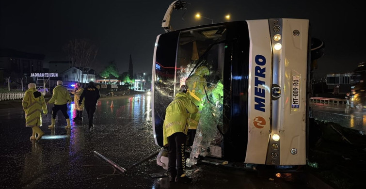 Samsun'da Yolcu Otobüsü Devrildi: 6 Yaralı