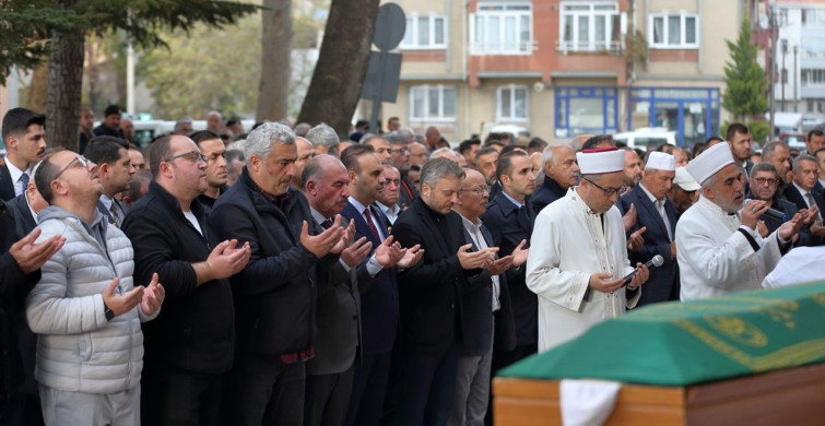 Sanayi ve Teknoloji Bakan Yardımcısı Zekeriya Çoştu'nun Annesi Vefat Etti