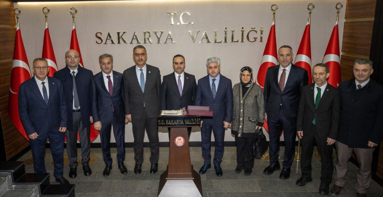 Sanayi ve Teknoloji Bakanı Kacır Sakarya'da Açıklamalarda Bulundu