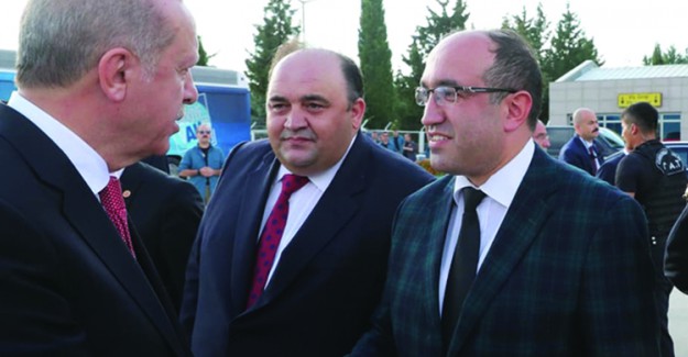 Sandıklı'da AK Parti Seçim Bürosu Açıldı