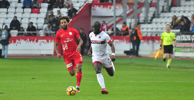Sangare Hangi Milli Formayı Giyecek? Türkiye Mi? Gine Mi?
