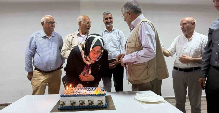 Şanlıurfa'da 37 yıllık eğitim çınarına duygu dolu veda