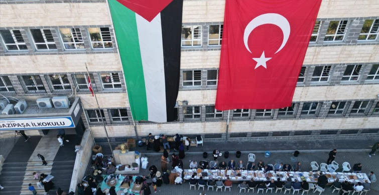 Şanlıurfa'da Gazze İçin Dayanışma Kermesi Düzenlendi