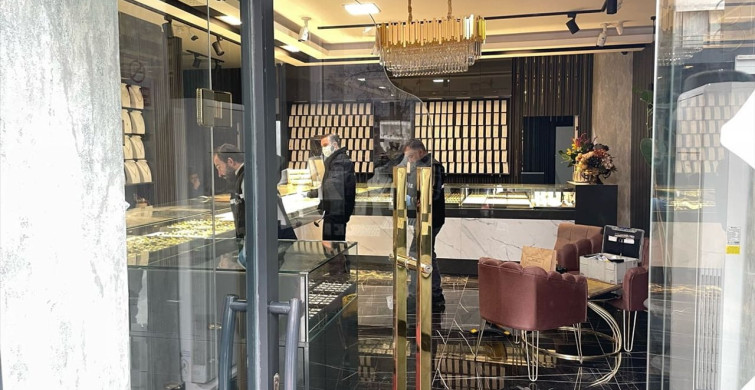 Şanlıurfa'da Kuyumcuda Silahlı Soygun: İzinli Polis Vuruldu