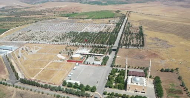 Şanlıurfa'da Mezarlık Yolları Yenileniyor