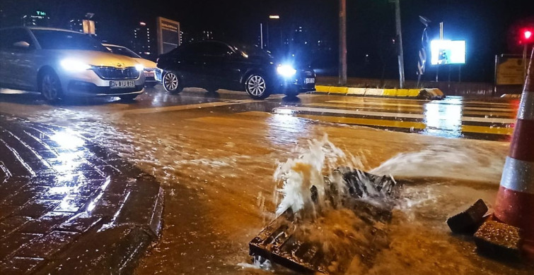 Şanlıurfa'da Sağanak Nedeniyle 4 İlçede Eğitim Uygulamasına Ara Verildi