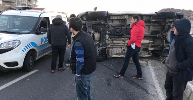 Şanlıurfa'da Trafik Kazası; 9 Kişi Yaralı