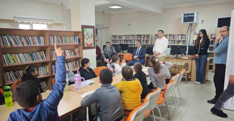 Sarıgöl’de Öğrencilerle Kitap Okuma Etkinliği