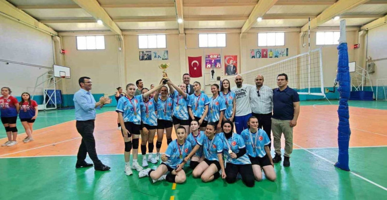 Sarıgöl'de Voleybol Heyecanı Zirveye Ulaştı