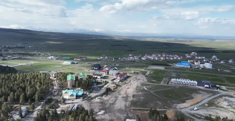 Sarıkamış Kayak Merkezi'nde Kar Bereketi