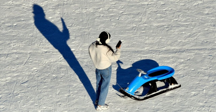 Sarıkamış Kayak Merkezi'nde Yoğun Hafta Sonu Keyfi