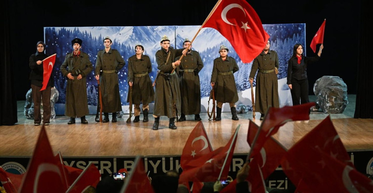 Sarıkamış Şehitlerini Anma Tiyatrosu Kayseri'de Gerçekleşti