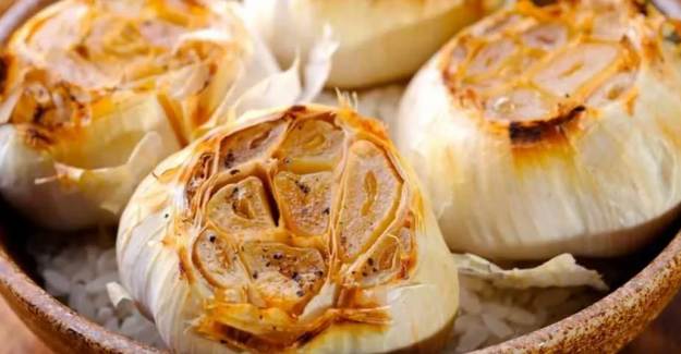 Sarımsağı Közleyerek Tüketmenin Şaşırtıcı Faydaları