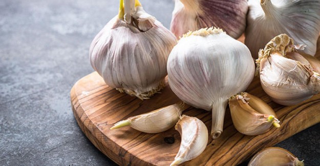Sarımsak Kabuğunu Çöpe Atmayın! Hem Sağlığa Hem Ekonomiye Katkısı Var