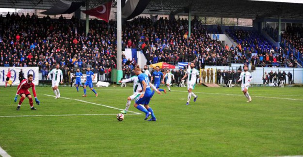 Sarıyer ile Sakaryaspor Yenişemedi   (Sarıyer 1-1 Sakaryaspor)