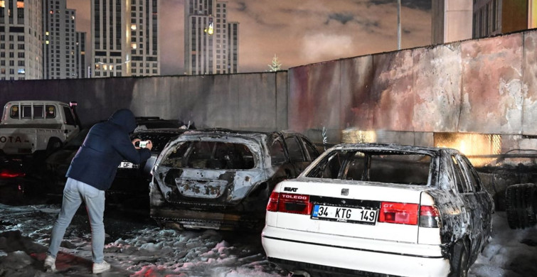 Sarıyer'de Oto Sanayi Sitesinde Yangın: 5 Araç Otlaşta