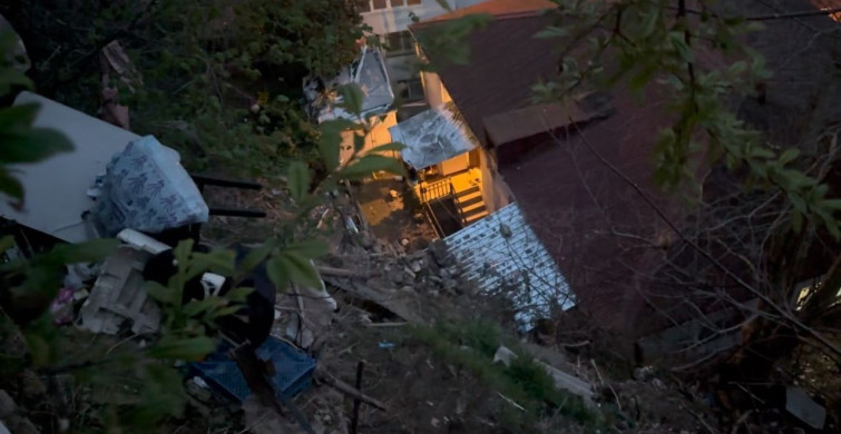 Sarıyer'de Toprak Kayması, 6 Bina Tahliye Edildi