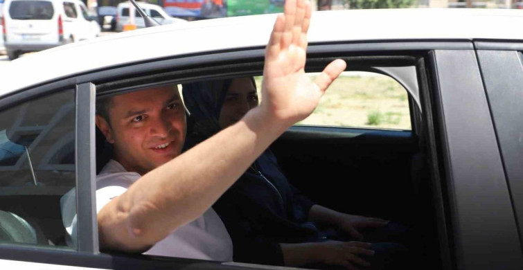 Saruhanlı kaymakamı Murat Acar gözyaşları ve dualarla uğurlandı
