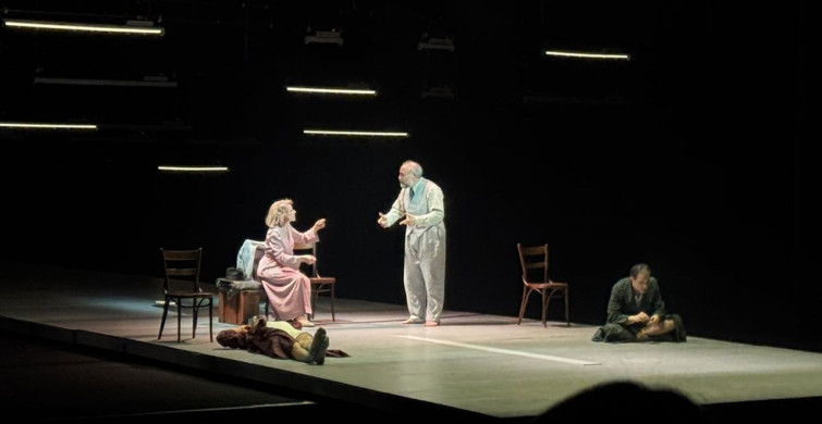 Satıcının Ölümü Oyunu Zorlu PSM'de Prömiyer Yaptı