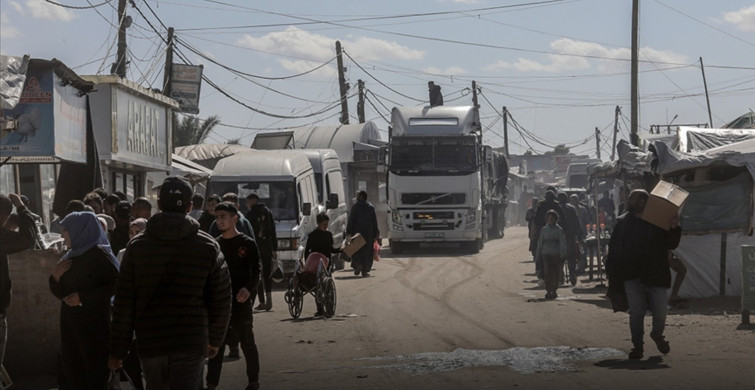 Savaşın Gölgesinde Açlık Tehlikesi: Gazze’ye Gıda Sevkiyatı Durma Noktasında