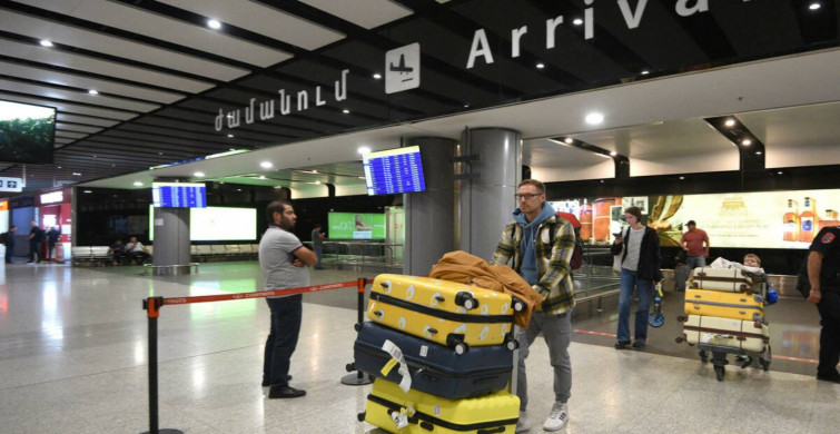 Seferberlik başladı: Rusya’dan kaçanlar Kazakistan sınırına yığıldı